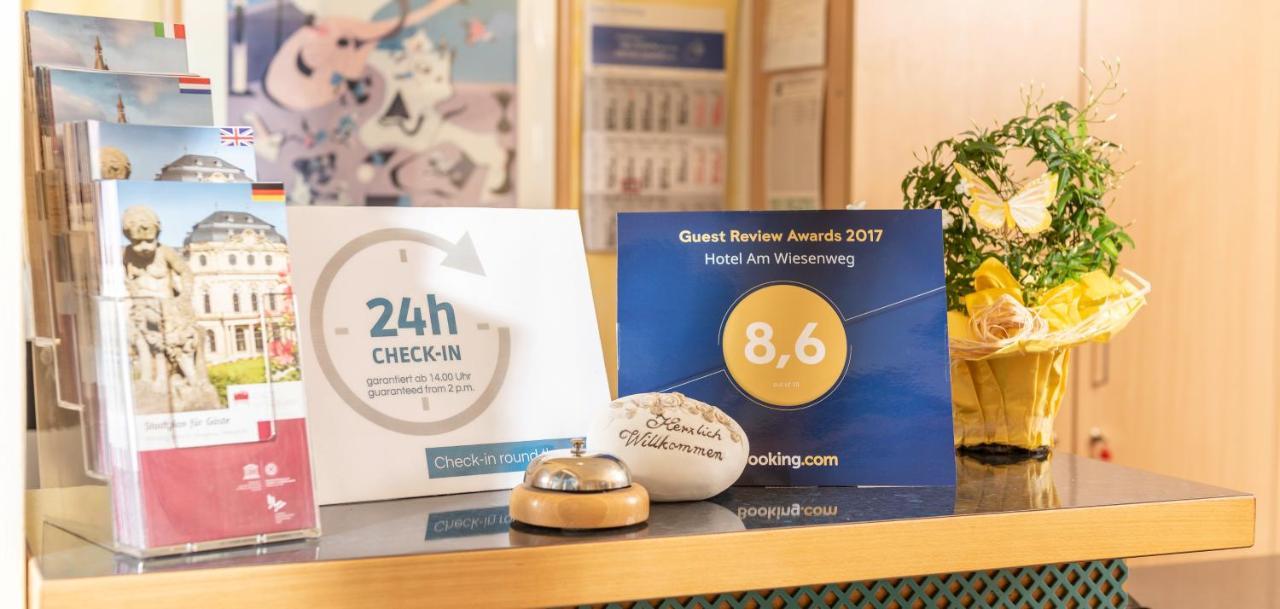Hotel Am Wiesenweg L 24H Check-In Hausen  Экстерьер фото